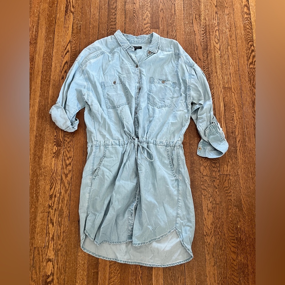 Banana Republic Light Wash Button Up Denim Dress Womens Size 4 - Picture 1 of 4